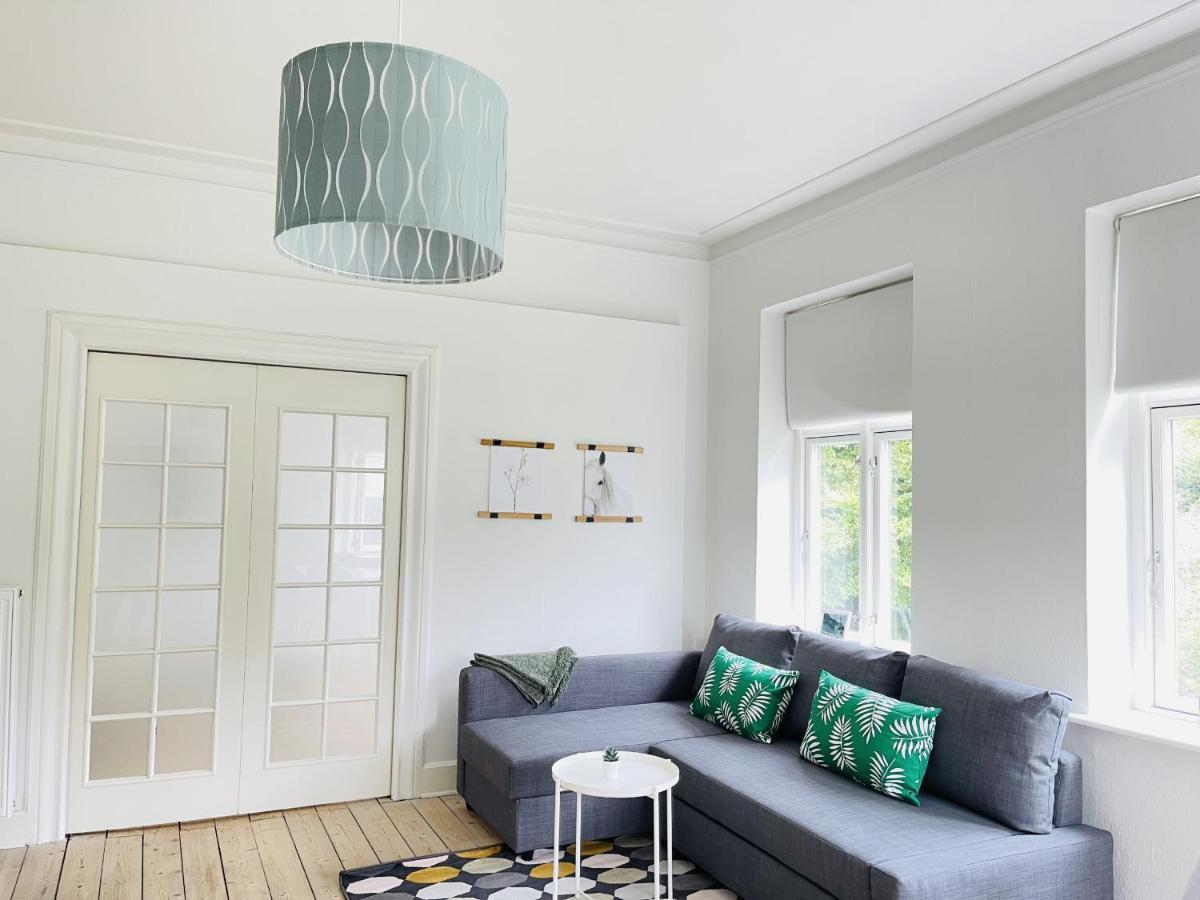 Aday - City Central Mansion - 1 Bedroom Apartment With Garden Ålborg Exteriör bild