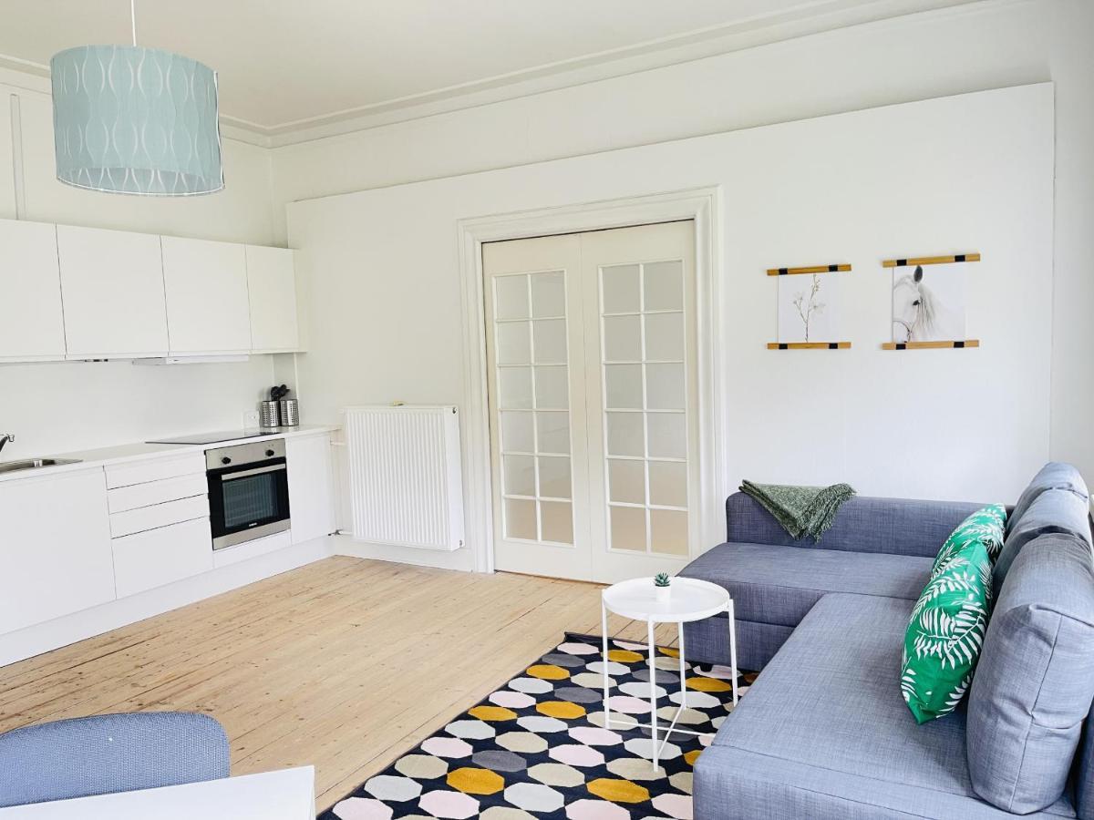 Aday - City Central Mansion - 1 Bedroom Apartment With Garden Ålborg Exteriör bild
